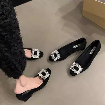 Одиночные туфли женские весна 2024 новые Xiaoxiangfeng квадратная голова замша стразы квадратная пряжка светлый рот толстый каблук низкий каблук женские туфли 35