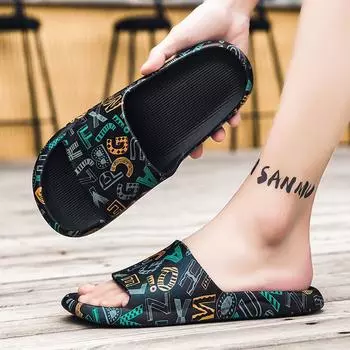 Одно слово, мужчины носят пляжные тапочки на улице летом, мужские домашние купальные нескользящие спортивные сандалии с мягкой подошвой большого размера 45 35