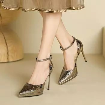 Одно слово полые босоножки на высоком каблуке женские летние водонепроницаемые клетчатые одинарные туфли женские заостренные туфли на шпильке на высоком каблуке 34 чёрный