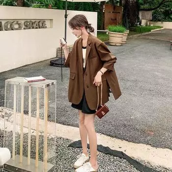 Однобортный приталенный блейзер цвета ретро карамель со свободным силуэтом и разрезом по низу для женщин S