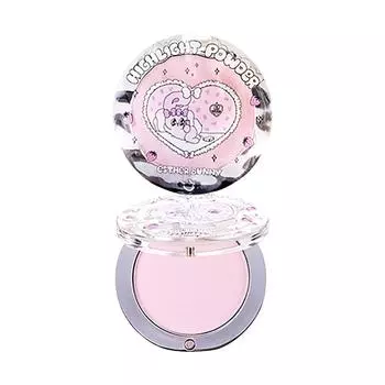 Одноцветная пудра-хайлайтер естественным образом осветляет лицо. One Size