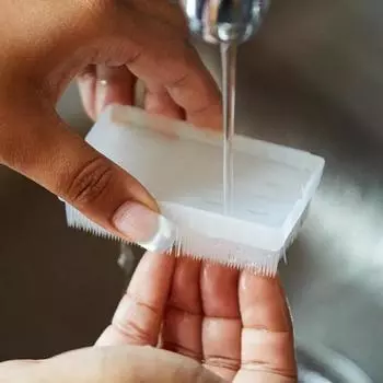 Одноразовая щетка для ногтей. Стерильный хирургический очищающий скраб. Мягкая и плотная щетина. Портативная кисть для удаления грязи и чистки пальцев. Салон Спа-маникюр. Щетка для педикюра. белый