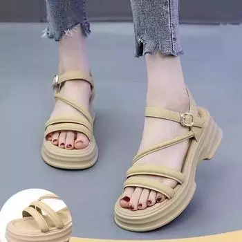 Односложные босоножки с пряжкой, женские, новые универсальные, на толстой подошве, подчеркивающие модный стиль феи с юбкой-маффинами летом 2024 года 35 чёрный