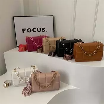 Однотонная квадратная сумка с углублением, модная, иностранного стиля, для поездок на работу, с широким плечевым ремнем, с цепочкой на плечо, маленькая квадратная сумка для женщин коричневый