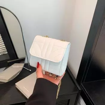 Однотонная вышивальная нить 2024 простая застежка весна новая ретро мода темперамент цепочка повседневная маленькая квадратная сумка через плечо чёрный