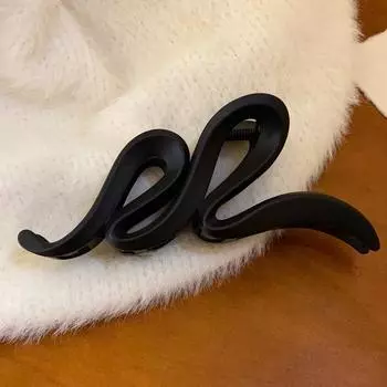 Однотонные акриловые матовые волнистые заколки для волос для женщин, простые универсальные заколки в виде акулы для волос с заостренным кончиком, аксессуары для волос во французском стиле