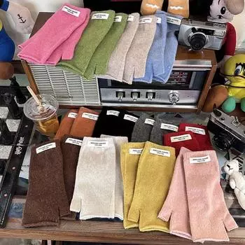 Однотонные полупальцевые вязаные перчатки женские варежки милые зимние бархатные перчатки мужские чёрный