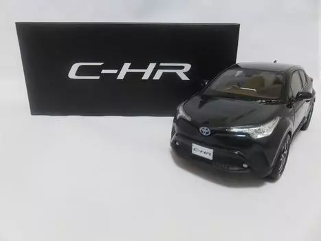 Официальный образец цвета мини-автомобиля Toyota Black Mica 209 1/30 C-HR