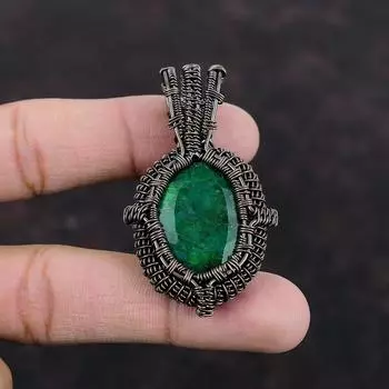 Ограненный замбийский изумрудный кулон, кулон в медной проволоке, кулон в стиле бохо, кулон ручной работы, ювелирный подарок для мамы, ювелирные изделия из медного драгоценного камня