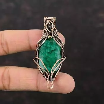 Ограненный замбийский изумрудный кулон, медная проволока, кулон с драгоценным камнем, кулон ручной работы, медный дизайнерский ювелирный подарок для нее, ювелирные изделия из проволочной обмотки