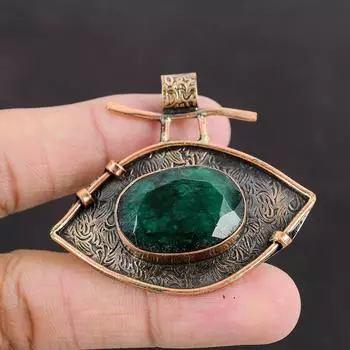 Ограненный замбийский изумрудный кулон Медный кулон Ювелирные изделия ручной работы Стильный кулон Медные украшения Подарок на помолвку Очень красивый кулон с драгоценным камнем