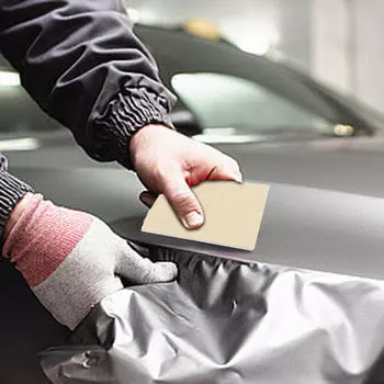 Оклеивание автомобиля пленкой, обертывание ракелем, прочная профессиональная установка тонировки автомобильных стекол