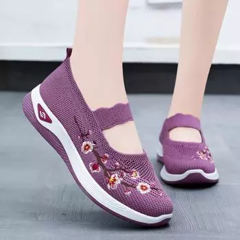 Old Beijing cloth shoes women s 2025 new spring and summer shallow mouth single shoes women s casual mother shoes one pedal embroidered shoes 36