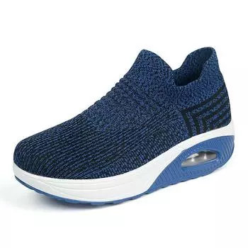 Old Beijing cloth shoes women s breathable one-pedal mother shoes platform casual rocking shoes middle-aged and elderly foot-fitting fly-woven women 35