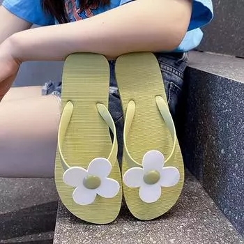 On Beach Kawaii Woman Slippers Summer Flip Flops Flat Sandals Cute Shoes for Women 2024 Slides Green Casual Easy Wears Footwear 35