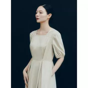 Она скучает по купону «До 30» для новых универмагов на 20 000 вон hues/size