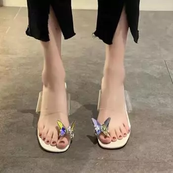 One-word female toe sandals thick heel transparent fairy wind crystal shoes new female Internet celebrity rhinestone bow high heel 35