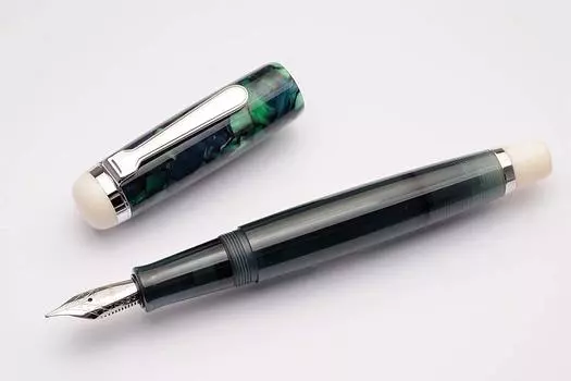 OPUS 88 OPUS 88 Перьевая ручка OMAR Green Eye Drop Type Fine Point F OP96087612-F