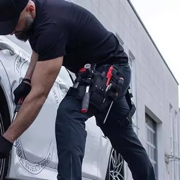 Органайзер для хранения инструментов в сумке с регулируемым ремнем. Компактный дизайн. Быстрое крепление. Электрик. чёрный