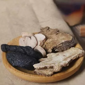 Органический полезный травяной чай Chuangxiong Danggui Baishao Shudihuang 504г