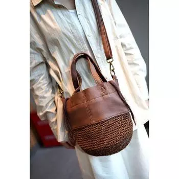 Original Design Popular Retro Bucket Bag Cotton Wax Rope Hand-Woven Full-grain Leather Portable Shoulder Shoulder Women s Bag Coffee small size