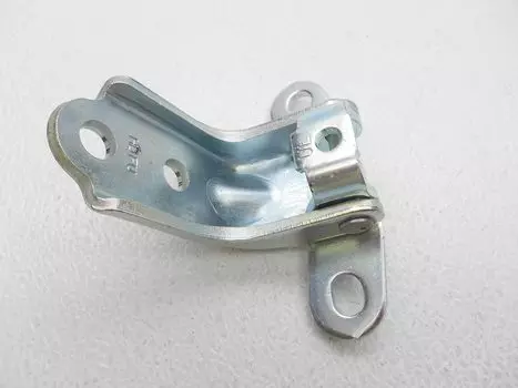 Оригинальная петля OEM 79310-2E000 — верхняя левая дверь / 793102E000 для некоторых моделей Hyundai Kia