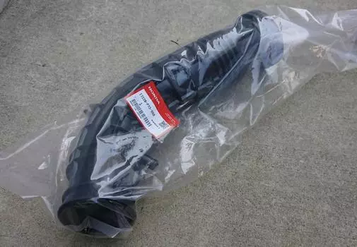 Оригинальная трубка воздушного потока HONDA OEM INTEGRA 4D INTEGRA 3D 17228-P73-000