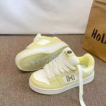 Original niche bread shoes Women s Ins trendy students versatile sports and leisure little white shoes autumn new models 35