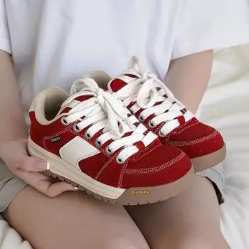 Оригинальные нишевые туфли для досок, женская обувь, осень 2024, новые маленькие красные туфли на платформе, спортивная и любительская обувь 35 бордовый