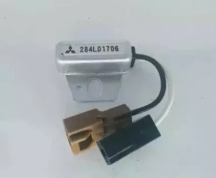 Оригинальный фильтр шума MITSUBISHI OEM MONTERO V11W V21W V31W V43W 83-99 MB488821