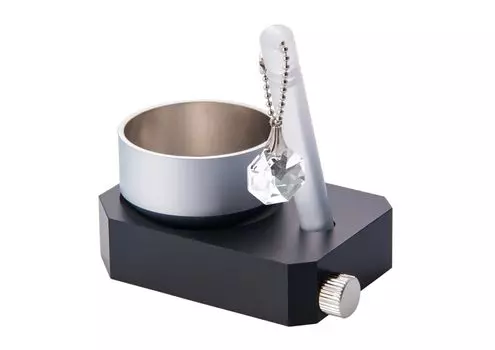 orin that is small but makes a good sound and can hold cremated Orin diameter 40mm Ashes burial space inner diameter x depth 20mm Orin set Orin stand