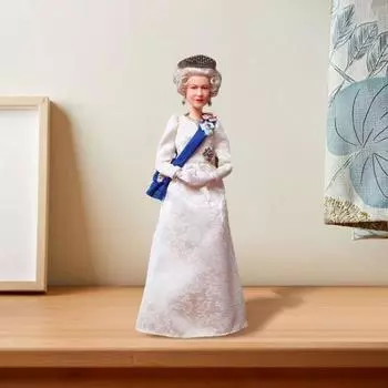 Орнамент британской королевы, коронованная английская королева, кукла из смолы, королевская семья, платиновый юбилейный сувенир, памятное украшение для рабочего стола