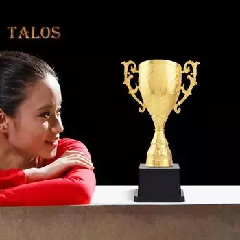 Орнамент «Победный трофей» с двойными ручками и базовым символом чести и успеха. Награда победителя за спортивные академические достижения в детском саду. S