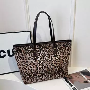 Осень 2024 года, новая большая вместительная портативная сумка через плечо, нишевый дизайн, повседневная модная простая сумка через подмышку