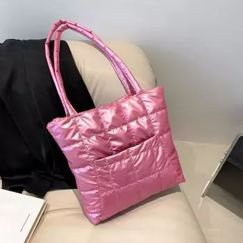 Осень 2024 года, новая красивая женская сумка, большая вместимость, портативная женская сумка, квадратная сумка для отдыха на плече в иностранном стиле, маленькая квадратная сумка золотой