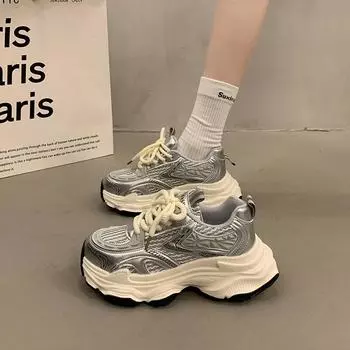 Осень 2024 года, новые дышащие сетчатые туфли для колледжа с толстой подошвой, женские повседневные спортивные кроссовки с подошвой Muffin Bottom, подходящие по цвету 35 серебряный