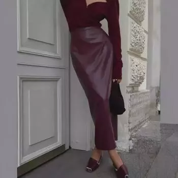 Осень 2024 года. Сексуальная кожаная юбка с высокой талией и разрезом. Small вино красного