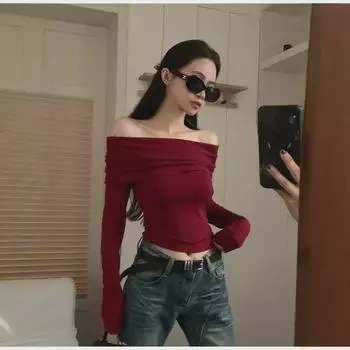 Осень 2024 Красный ретро-свитер на одно плечо с длинными рукавами для женщин XL