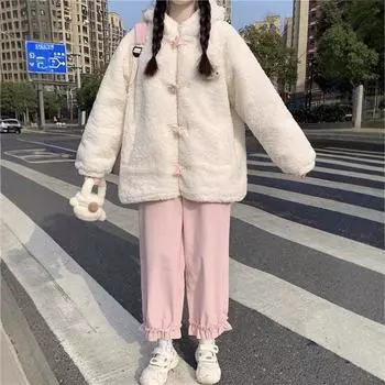 Осень и зима 2024 года, новая свободная и утолщенная куртка из искусственной овечьей шерсти с капюшоном и роговой пряжкой с длинными рукавами из хлопка для женщин S розовый