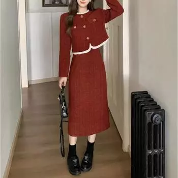 Осень и зима. Элегантное французское легкое благоухающее темпераментное светское пальто высокого класса, которое уменьшает возраст и делает вас стройнее. S