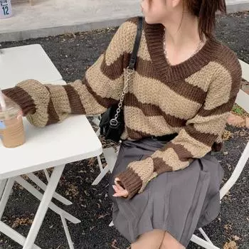 Осень и зима ленивый ветер свободный V-образный вырез длинный рукав полосатый контрастный свитер женственный мягкий восковой трикотажный пуловер куртка One size