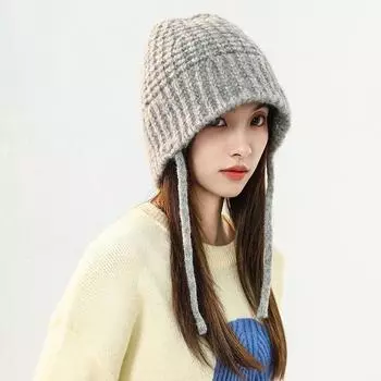 Осень и зима новая универсальная вязаная шапка с лямками женская теплая и холодная шапка для защиты ушей показывает лицо маленькая модная шерстяная шапка Hat circumference 56cm-60cm темно-коричневого