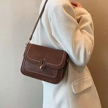 Осень и зима новая вышитая нитью сумка женская 2024 новая модная сумка через плечо маленькая квадратная сумка высококачественная текстура женская сумка чёрный