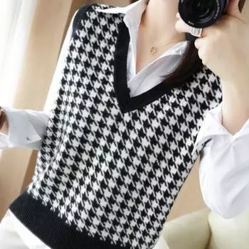Осень и зима новый сетчатый трикотажный жилет женский пуловер с V-образным вырезом без рукавов свитер свободная верхняя куртка one size чёрный