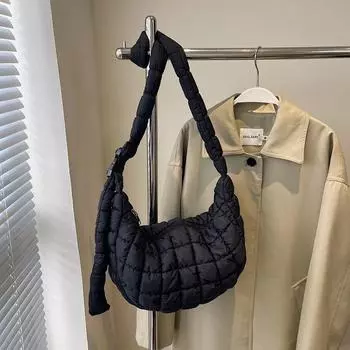 Осень и зима Складки облаков Персонализированная нишевая сумка через плечо с бриллиантами Корейская высококачественная текстурированная сумка-мессенджер для девушки