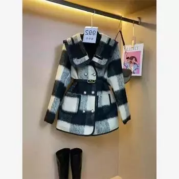 Осенью и зимой в этом году очень хорошо смотрится новый Xiaoxiangfeng Muse Fan, а маленькое клетчатое пальто — женское. S 80-47.5 kg