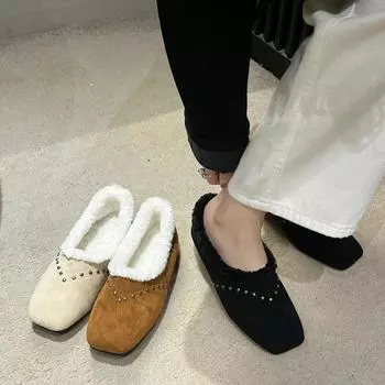 Осень-зима женские теплые туфли на плоской подошве с мехом модные неглубокие женские мокасины на плоской подошве с квадратным носком женские туфли Мэри Джейн с заклепками 35 бежевый
