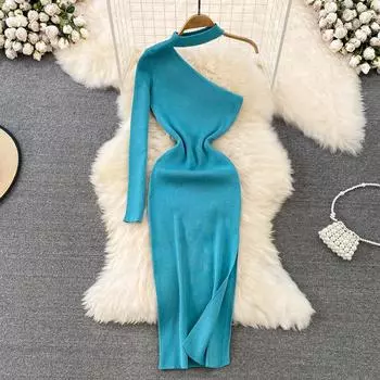 Осенне-зимнее ретро-темпераментное трикотажное платье на бедрах с вырезом через шею и наклонным вырезом, с открытыми плечами и без талии One Size чёрный