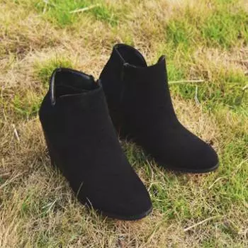 Осенне-зимние короткие замшевые сапоги-трубы с кисточками для женщин, большие размеры, плоские, с толстым дном, на покатом каблуке, короткие сапоги 35-43 35 чёрный