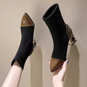 Осенне-зимние модные ботинки Cyber Red в новом стиле, женские универсальные телесные ботинки на грубом каблуке с ромбовидной заплаткой 35